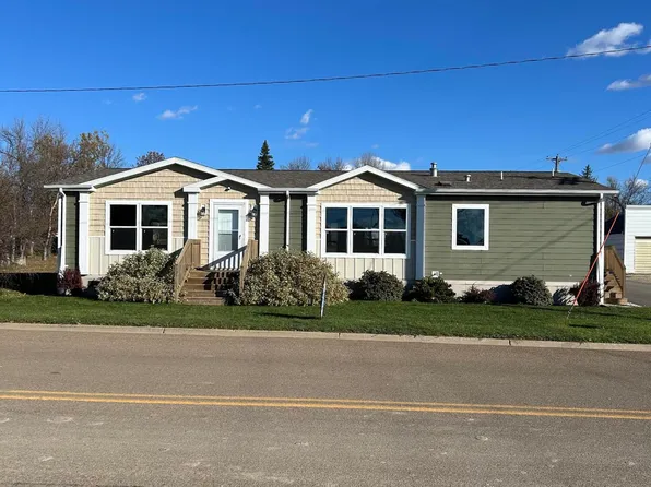 53 Central Ave N, Dunn Center, ND 58626