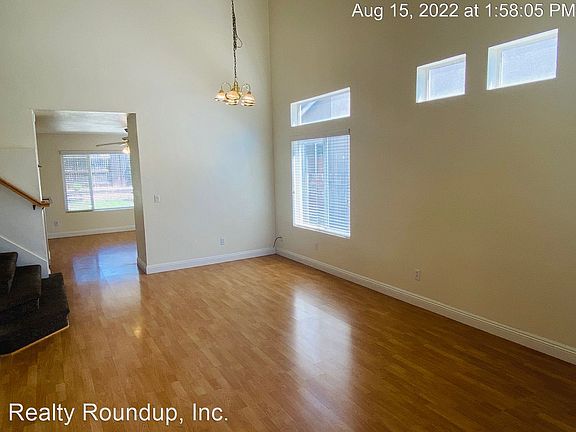 3rd image of 8491 Heritage Hill Dr