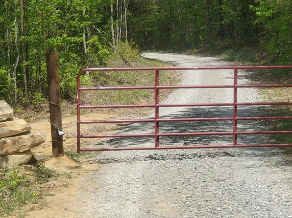 87.17 Flat Rock Rd, Jamestown, TN 38556