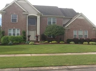 2270 Hidden Forest Dr, Grand Blanc, MI 48439