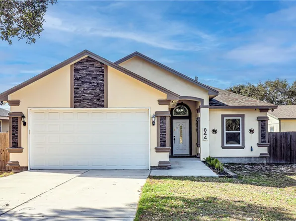 844 S Whitney St, Aransas Pass, TX 78336
