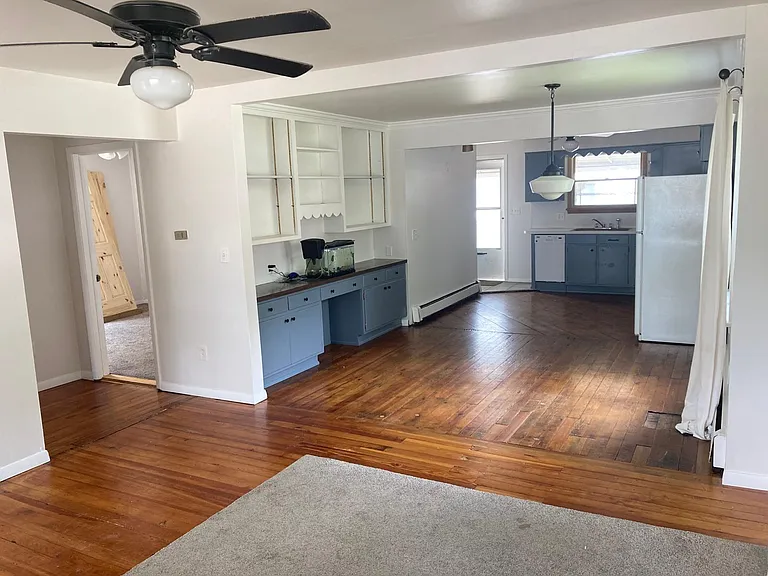 131 S Chester St — Photo 16
