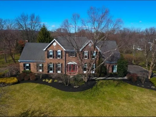 18 Silverthorn Ln, Montgomery Twp., NJ 08502