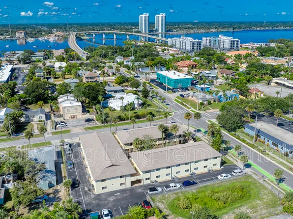 400 Oakridge Blvd, Daytona Beach, FL