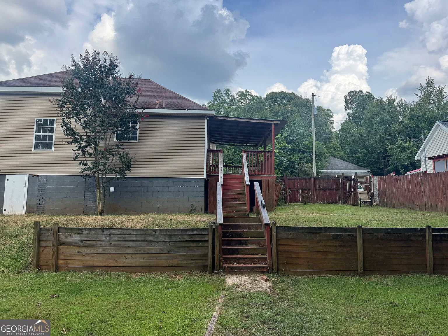 3 bed, 2.0 bath, 1159 sqft, $1,150 — Photo 3