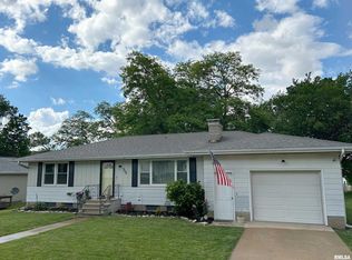 305 E Monroe St, Metamora, IL 61548