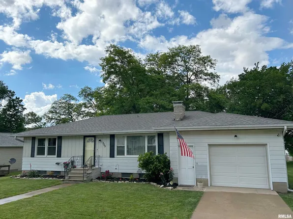 305 E Monroe St, Metamora, IL 61548