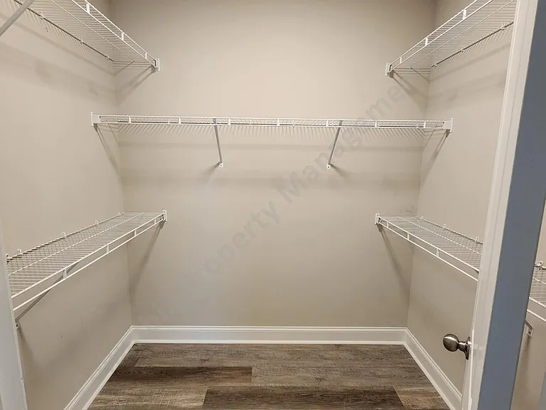 2185 Ridgeway Rd — Photo 24