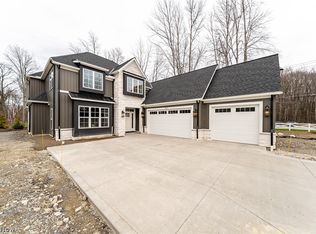 34345 Giovanni Ave, Willoughby, OH 44094