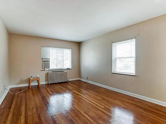 5th image of 4228 Virginia Ave #2
