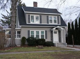 15 Garland St, Springfield, MA 01118
