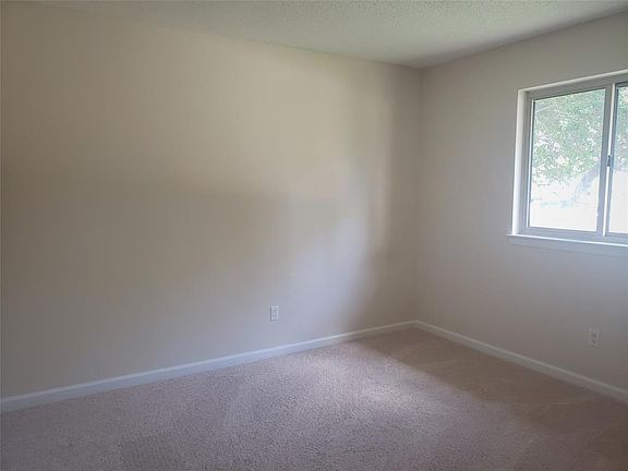 4th image of 5101 Lasalle Dr