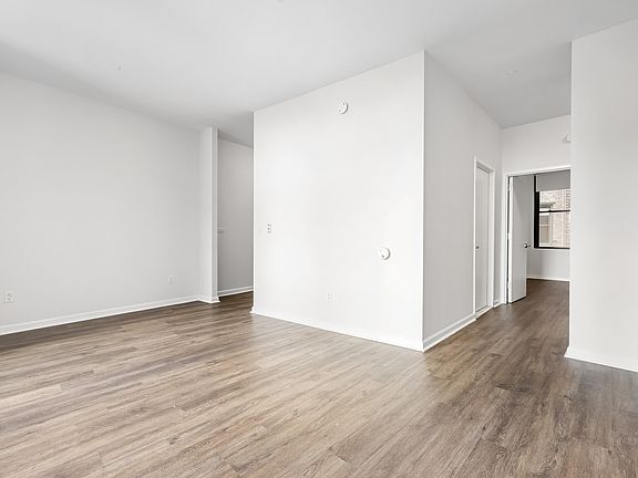 5th image of 15 Park Row APT 14B
