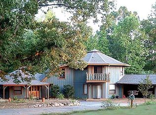 185 Carrington Ln, Brooks, GA 30205