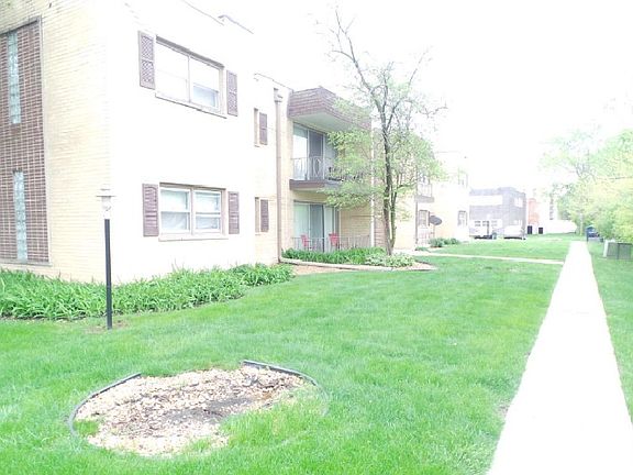 2nd image of 18320 Cherry Creek Dr APT 2