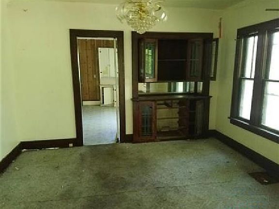 4th image of 1235 Glenhurst Ct