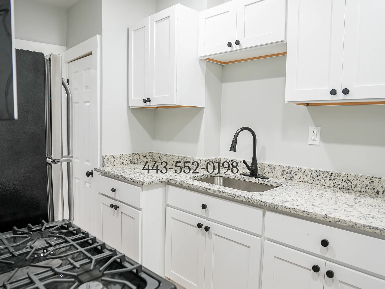 3 bed, 1120 sqft, $2,200 — Photo 4
