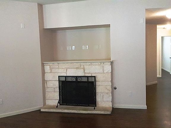3256 Arroyo Bluff Lane ~ Fireplace