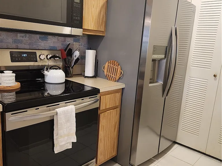 1064 Villa Dr #C103 — Photo 9