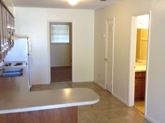 3rd image of 804 Saraland Blvd S APT 4