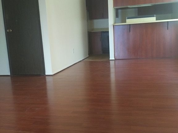 5th image of 2343 Laurelwood Dr