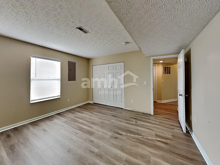 7057 Bennell Dr — Photo 18