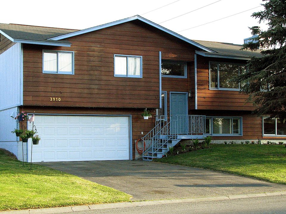 This beautiful home is waiting just for you!