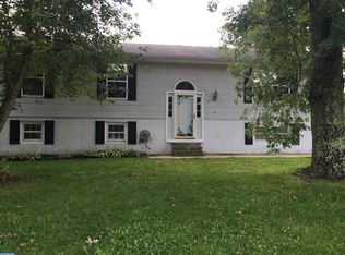 8 Kearsley Ct, Erial, NJ 08081