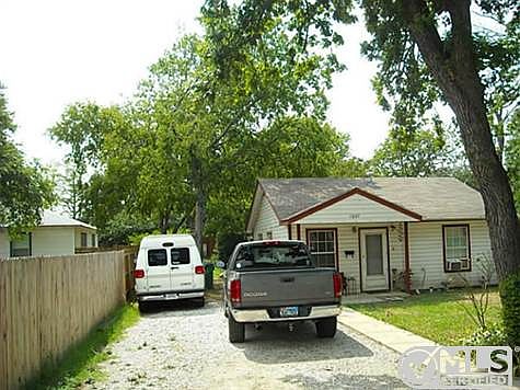 1st image of 1607 Nelson St