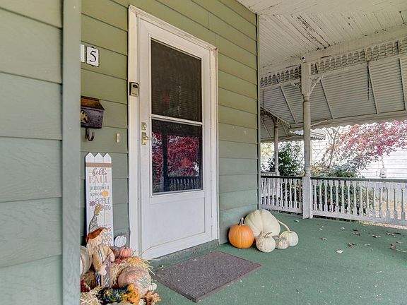 3rd image of 715 Mansfield Ave