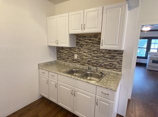 1442 W 101st St #5, Cleveland, OH 44102