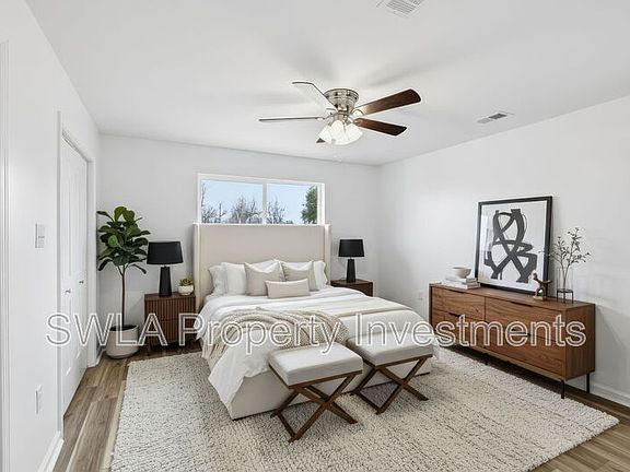 4th image of 213 Dewitt St