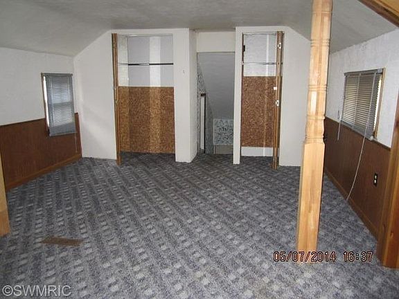 3rd image of 143 W Pitman Ave