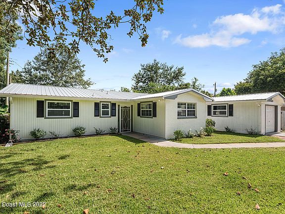 4th image of 3609 Sunny Dr