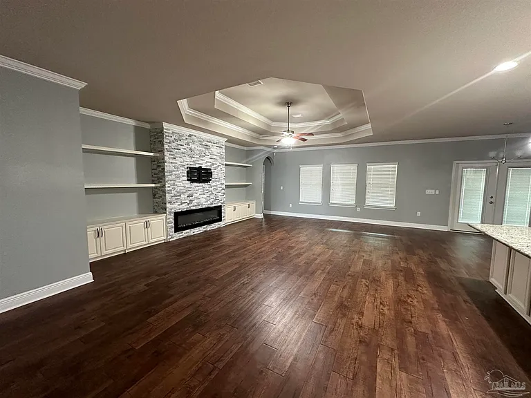 5936 Willesby Dr — Photo 9