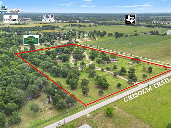 2nd image of 530 Chisolm Trl