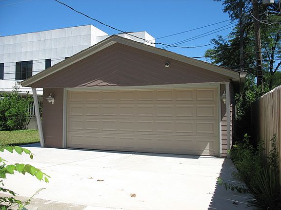 3rd image of 474 Joyce Ct