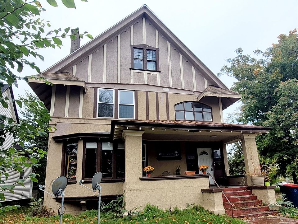 1st image of 815 Cass Ave SE #2