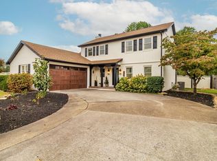 2920 Lake Valley Dr, Evansville, IN