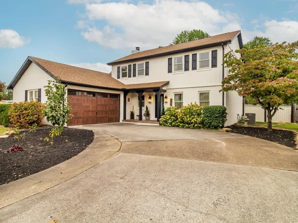 2920 Lake Valley Dr, Evansville, IN 47711