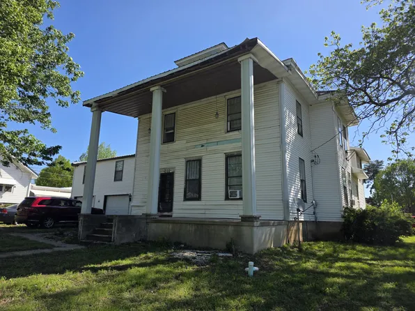 710 S Oak St, California, MO 65018