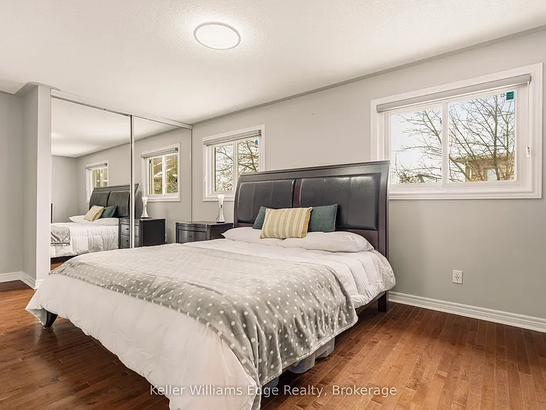 6760 Dillingwood Dr — Photo 31