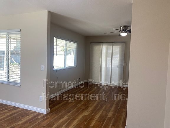 4th image of 26685 Jackie Dr