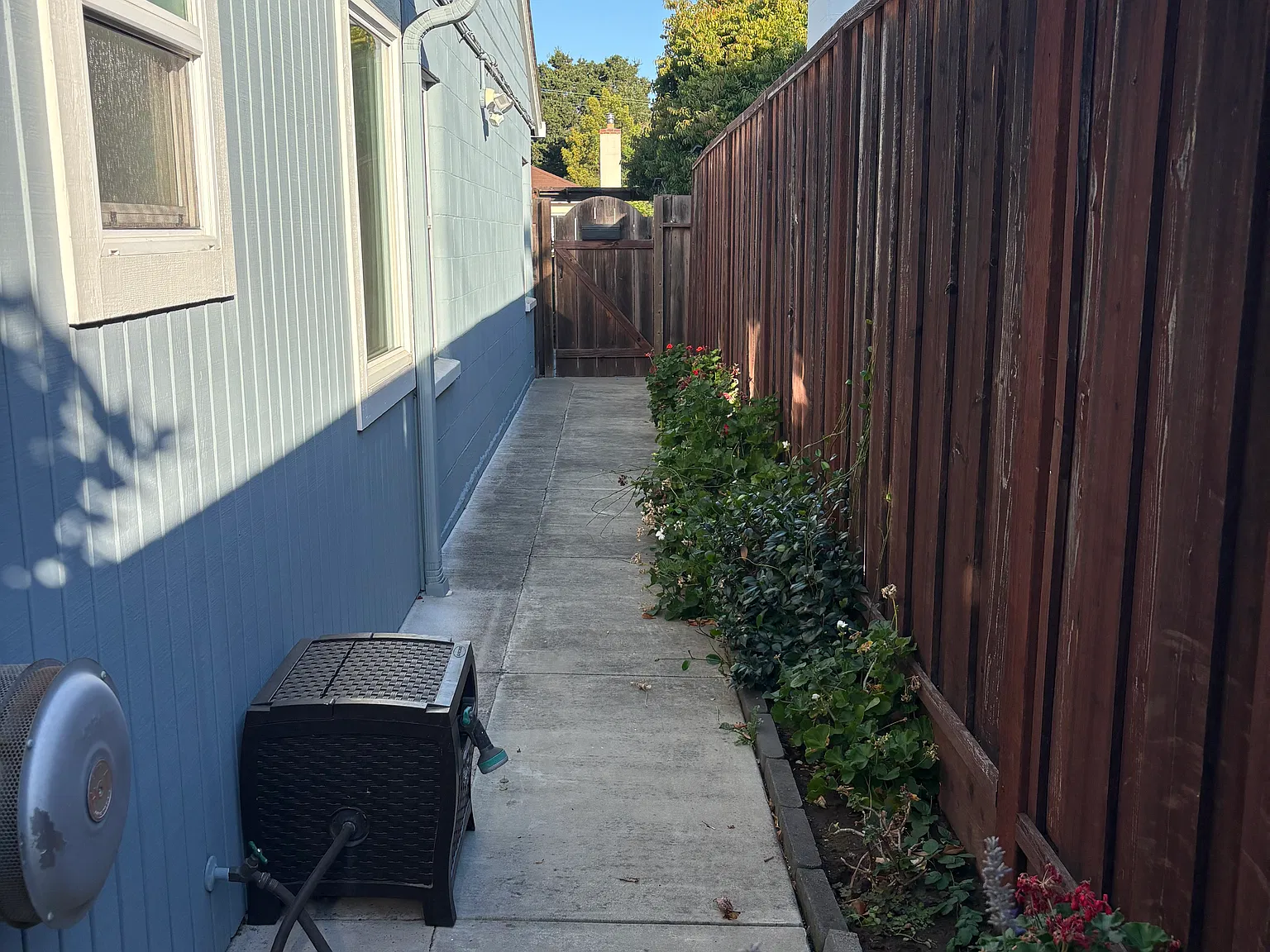 Studio, 600 sqft, $2,250 — Photo 2