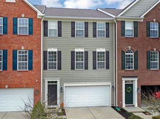 9020 Rider Dr, Fishers, IN 46038