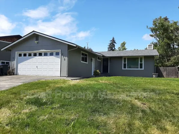 212 NE Torval Canyon Rd, Poulsbo, WA 98370