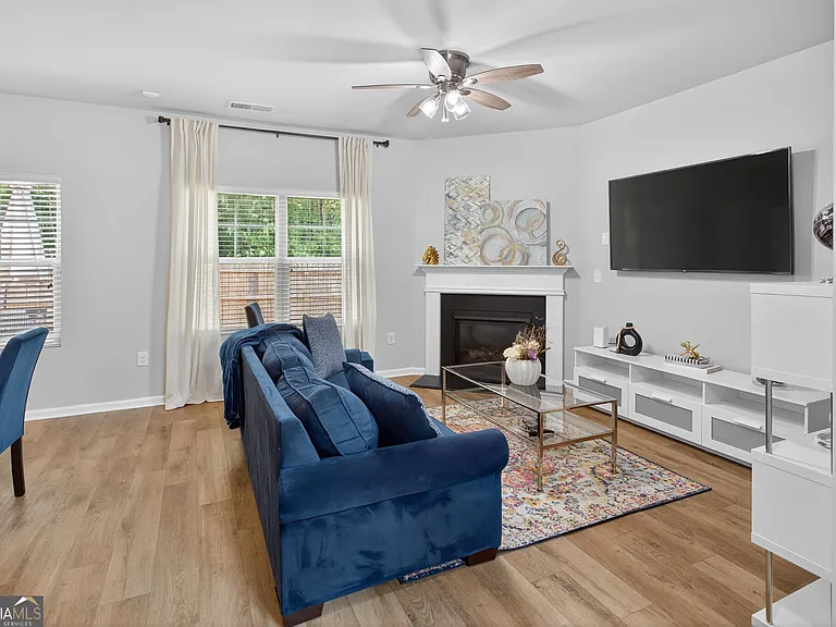 3333 Cascade Parc Blvd SW — Photo 6