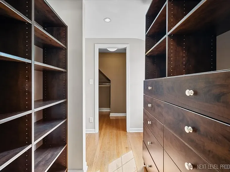 710 Peck Rd — Photo 15
