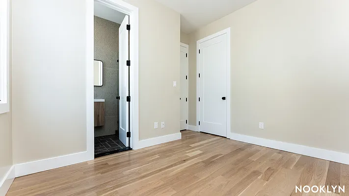 Rented by Nooklyn NYC LLC | media 10