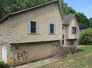 2607 Laurel Woods Ln SE, Conyers, GA 30094